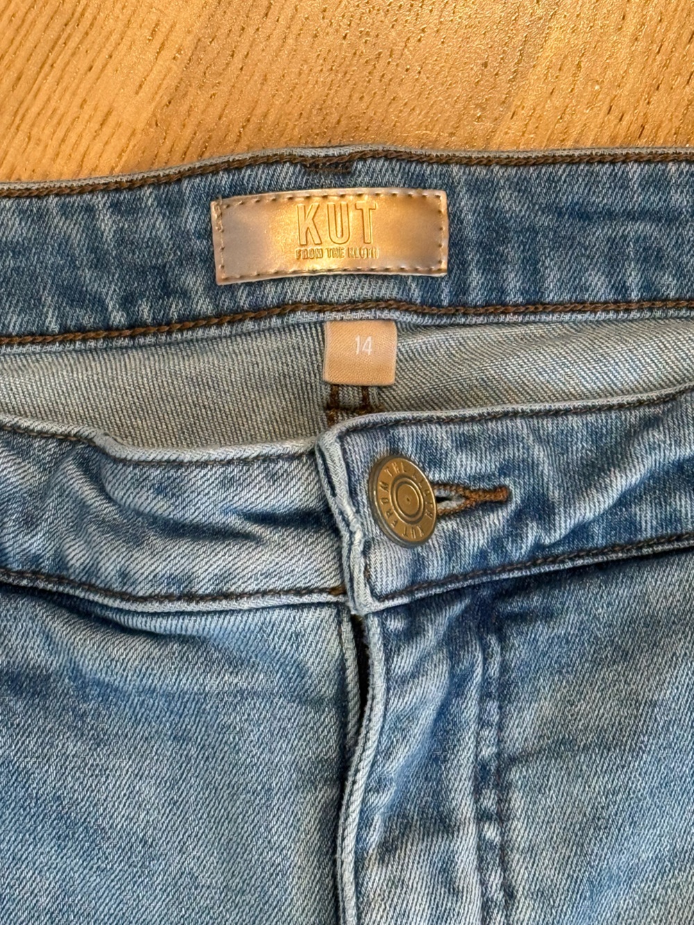 Light Wash Straight Leg Jeans - Picture 3 of 10